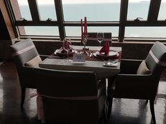 -三亚湾海居铂尔曼度假酒店