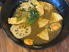 -万记麻辣烫国展总店