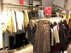 -URBAN REVIVO(北京斯普瑞斯奥特莱斯店)