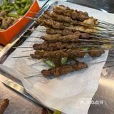 小聚夜宵就是要吃烧烤呀