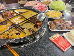 -邓莽子老火锅(中兴路总店)
