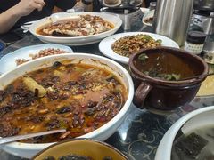 -湖南人家湘菜馆(镇江路店)