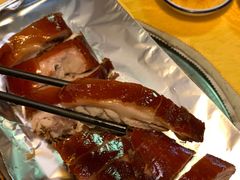 -东方之猪四更烤乳猪(金垦总店)