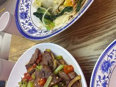 -陕味食族油泼面·小炒盖码面(双榆树店)