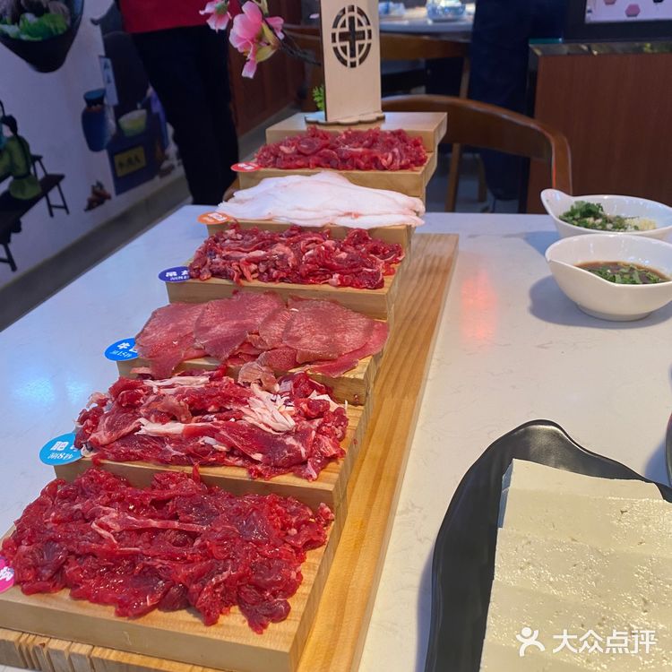夏天在大世界旁边吃过