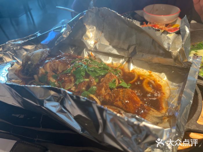 新白鹿餐厅(虹桥南丰城店)酱烤活鲈鱼图片