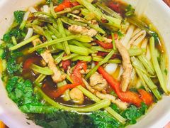 芹菜炒肉丝粉-肆姐面粉馆(坡子街店)