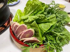 -菌之家·专业纯野生菌火锅·特色炒菌