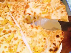 老板娘招牌榴莲披萨-盘炉forenza·云贵川融合小食堂 ( 钟楼中柳巷店)