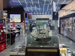 -新华书店(新街口旗舰店)