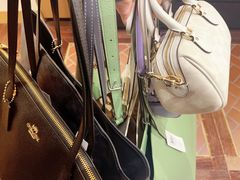 -Chicago Premium Outlets