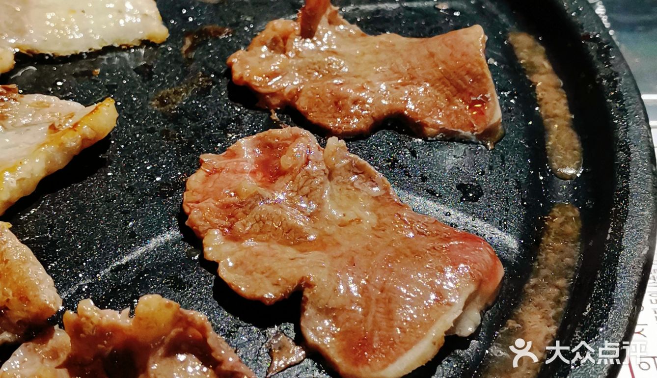 吃橡果喝山泉水的黑毛猪是啥味道⁉️