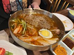 -明洞阿姨·韩式酱蟹烤肉·创意料理(三元桥店)