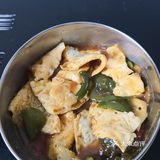 来一道辣椒炒鸭蛋，清清火气。