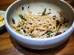 鸡丝凉米线-云海肴汽锅鸡·云南小炒(天津国金汇店)