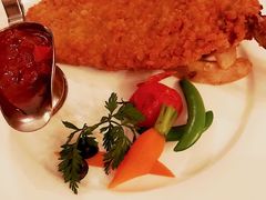 鲜面包粒吉列炸猪排-成桂西餐厅·42年的味道(五大道疙瘩楼店)