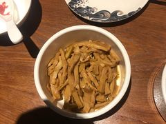 -渝是乎酸菜鱼(龙旗购物中心店)
