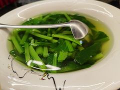-蔼若春.传承三十年云南菜(金碧公园店)