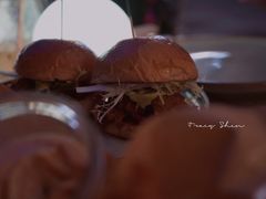 手撕猪肉汉堡-RAC BAR(安福路店)