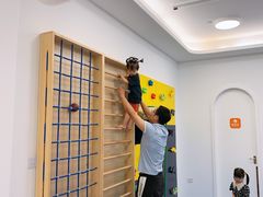 -绿城奇妙园双语日托(华茂悦峰园区)