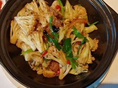 -八府香鸭·啫啫煲(华山路店)