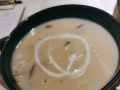 奶油菌菇浓汤-西堤牛排(南京龙江店)