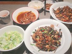 -山涧肴·湘味家肴(松岗满纷天地店)
