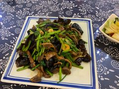 -八两八金·莱芜特色炒鸡(市南漳浦路店)