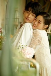 -易摄影婚纱摄影工作室