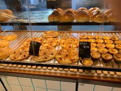 -Dough&Joe团憩(瑞虹天地月亮湾店)