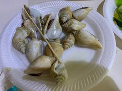 贡贡-纽顿熟食中心