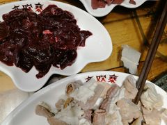 -亮欢寨酸汤鱼(沙冲路店)