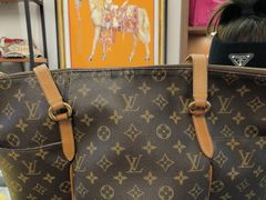 -小飞侠奢侈品回收 寄卖 养护(宝山宝龙广场店)