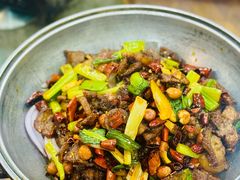 干锅带皮牛肉-苗姑酒堂(仁义社区店)