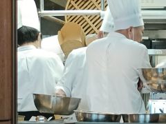 -蝴蝶里·粤菜·点心(龙湖天街&滨江店)