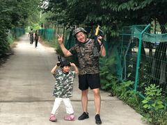-亲兄弟真人CS团建拓展基地