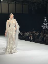 -Renee芮亦婚纱(原丽莎)