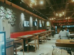 大堂-渝是乎酸菜鱼(龙旗购物中心店)