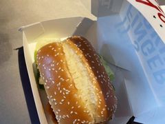 新奥尔良烤鸡腿堡-肯德基(成都机场T2到达精选店)