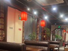 -亿诣蝎府炸酱面羊蝎子火锅(酷车小镇店)
