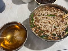 -正宗杨记普洱酸醋米线(总店)
