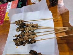 -巴汗羊肉串烧烤店