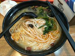 -螺小胖柳州螺蛳粉(钟楼总店)