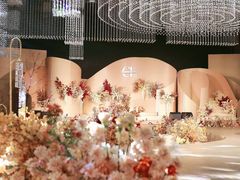 -经典婚纱摄影美学馆·私人定制