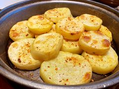 炕土豆-青海名吃尕张娃非遗烤肉(海湖总店)