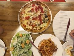 -城市大道红炉披萨烘焙坊