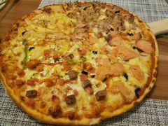 12寸披萨&nbsp;四拼-维卡食舍(户部山店)