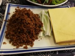 勾魂小媳妇-八两八金·莱芜特色炒鸡(市南漳浦路店)