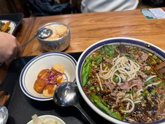 -云阿蛮云南生烫牛肉米线(奉贤路店)