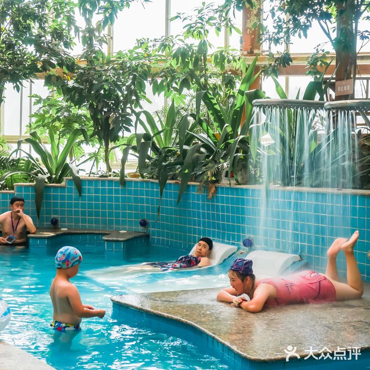 新疆温泉县芭提雅圣境去，新疆享泡汤之乐